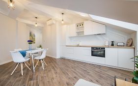Skylight Loft Near City Center