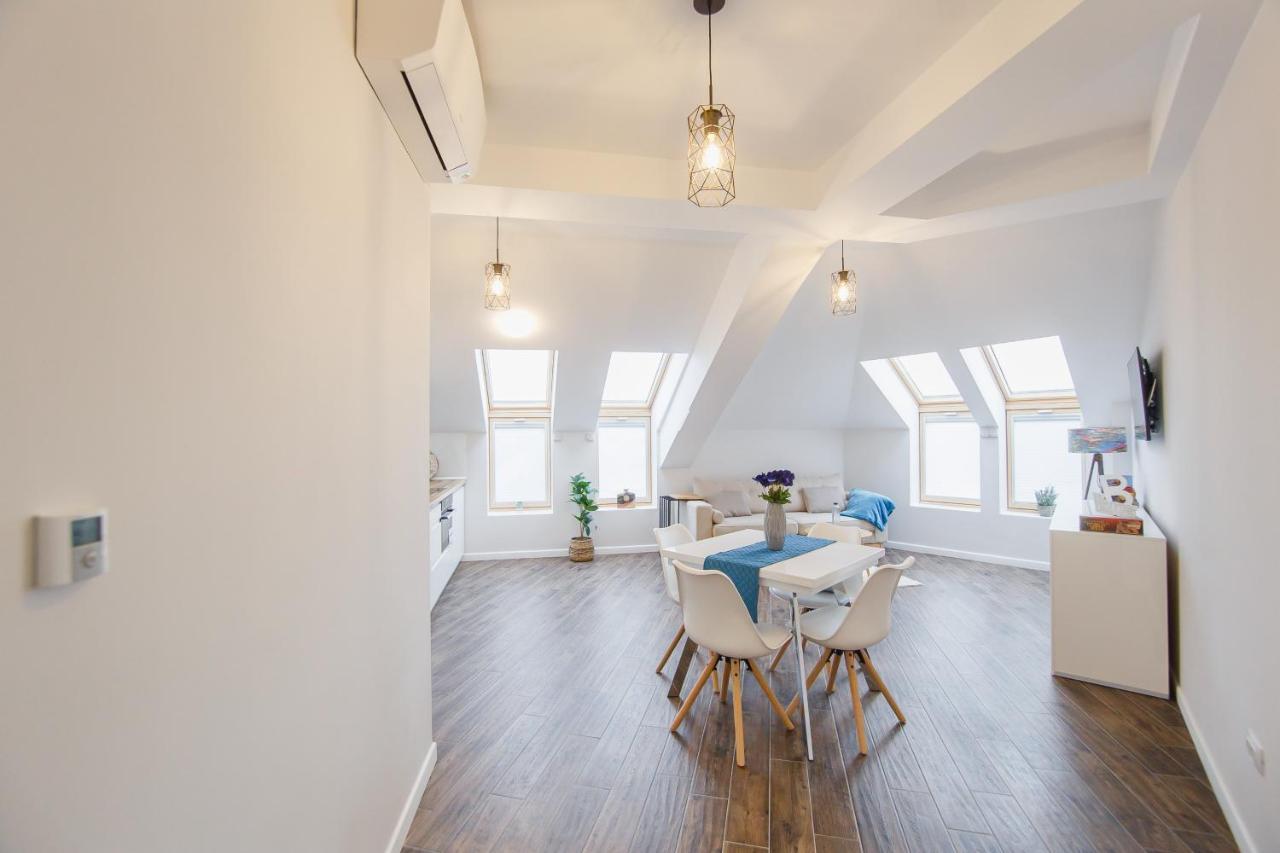 Skylight Loft Near City Center Oradea Zewnętrze zdjęcie