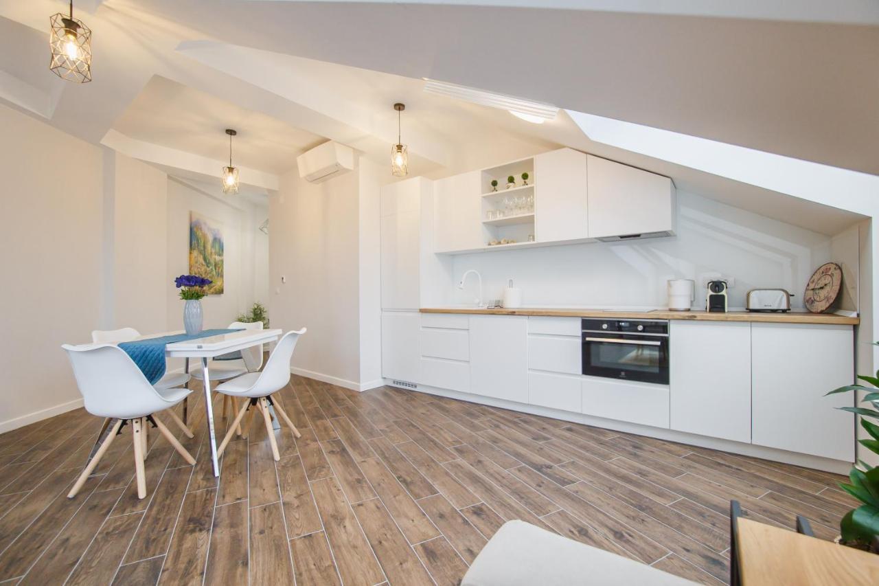Skylight Loft Near City Center Oradea Zewnętrze zdjęcie